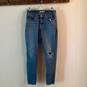 Levi’s curvy skinny size 27 Jean, stretch.. super comfy